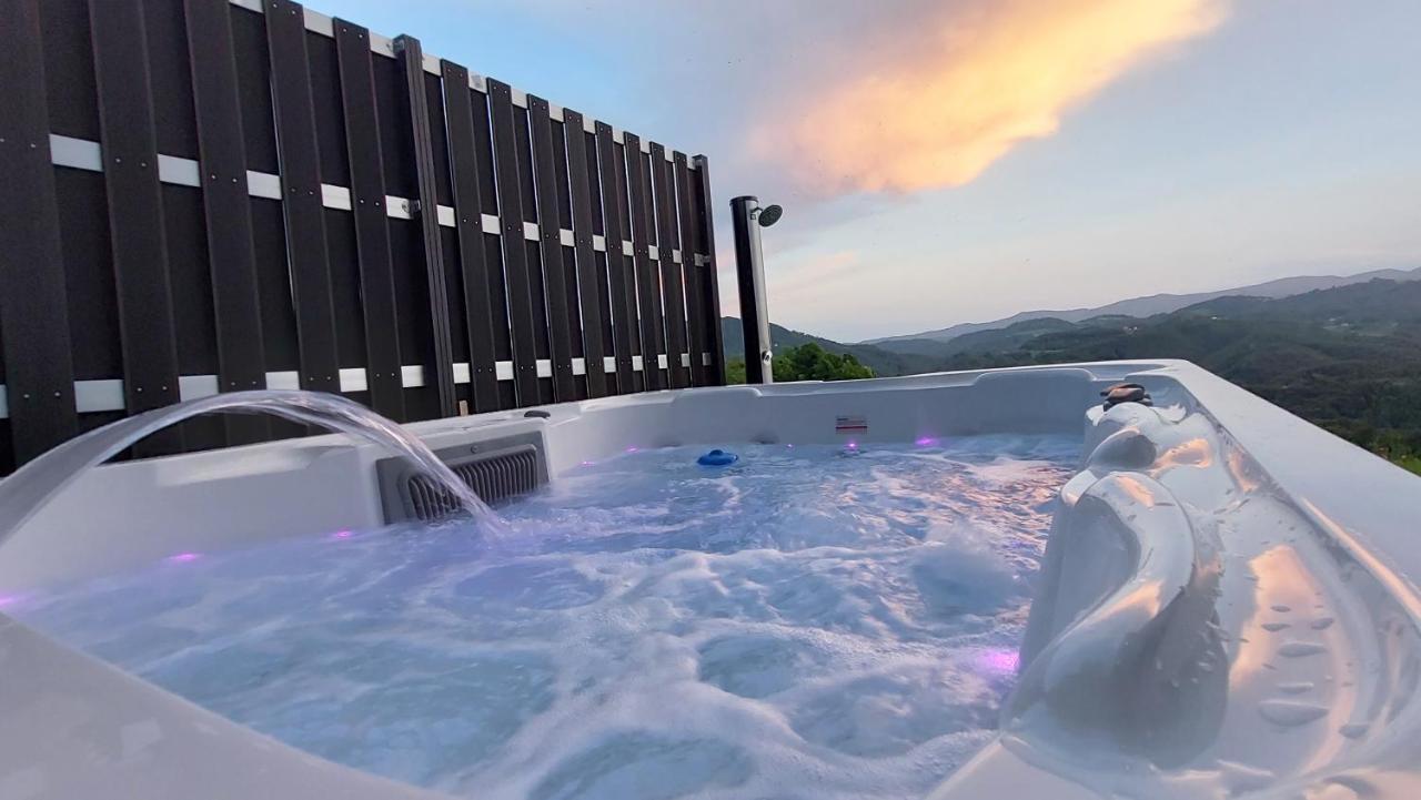 Tanja S Holiday Home In Nature With Sauna And Hot Tub Gorica pri Slivnici Exteriér fotografie