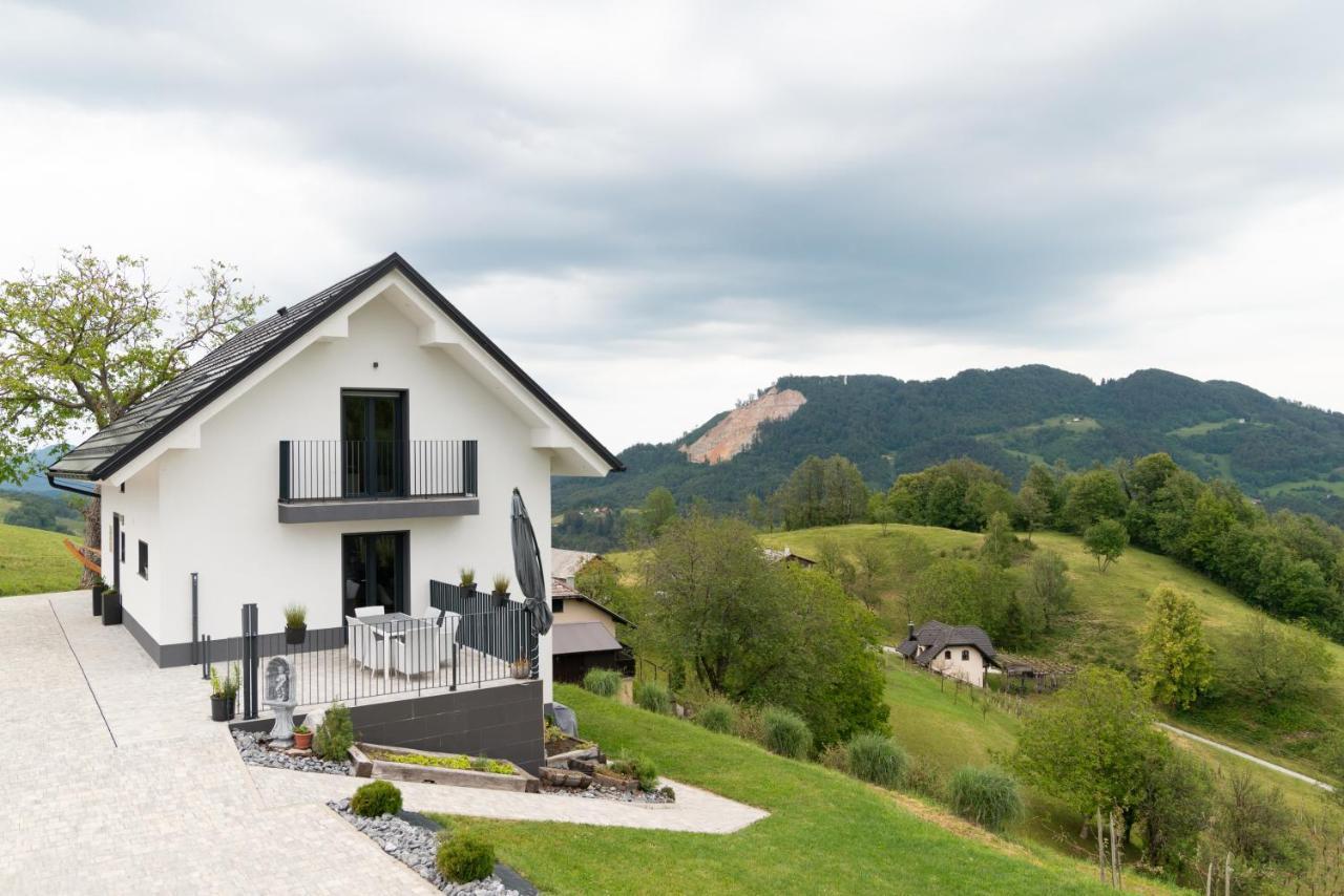 Tanja S Holiday Home In Nature With Sauna And Hot Tub Gorica pri Slivnici Exteriér fotografie