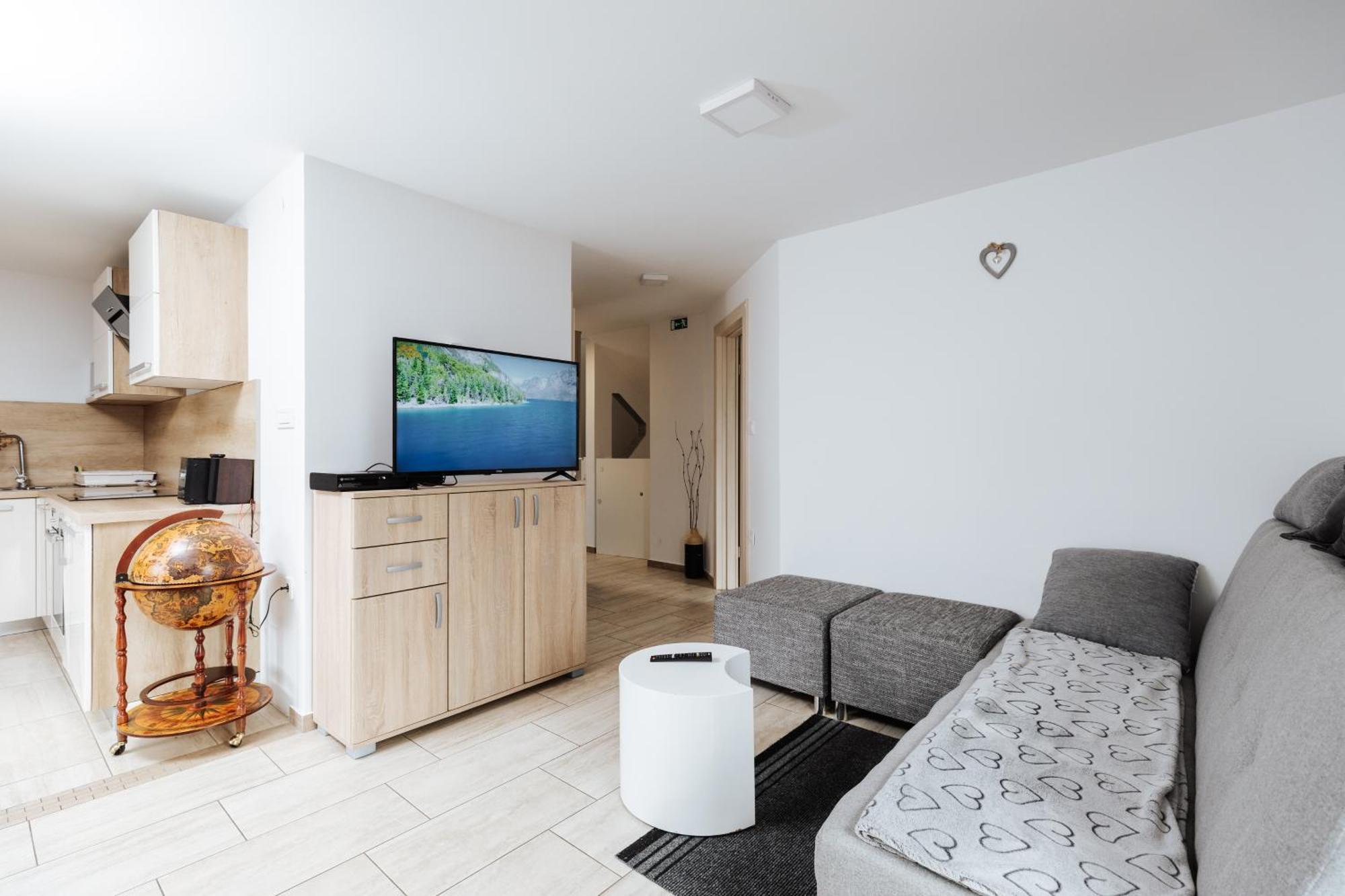 Tanja S Holiday Home In Nature With Sauna And Hot Tub Gorica pri Slivnici Exteriér fotografie